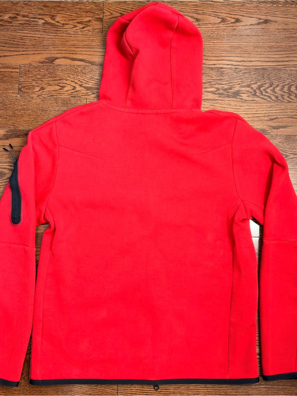 Red nike tech - Picture 2 of 4